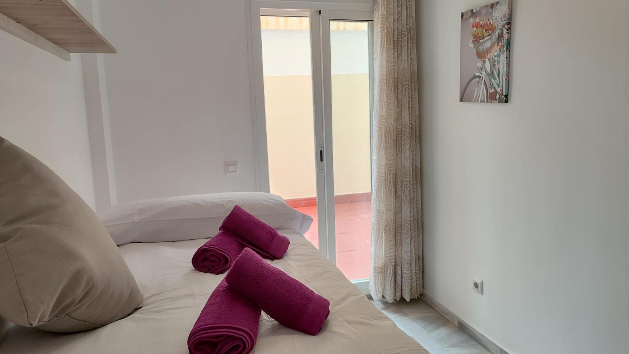Apartamentos Málaga junto al Centro Exterior foto
